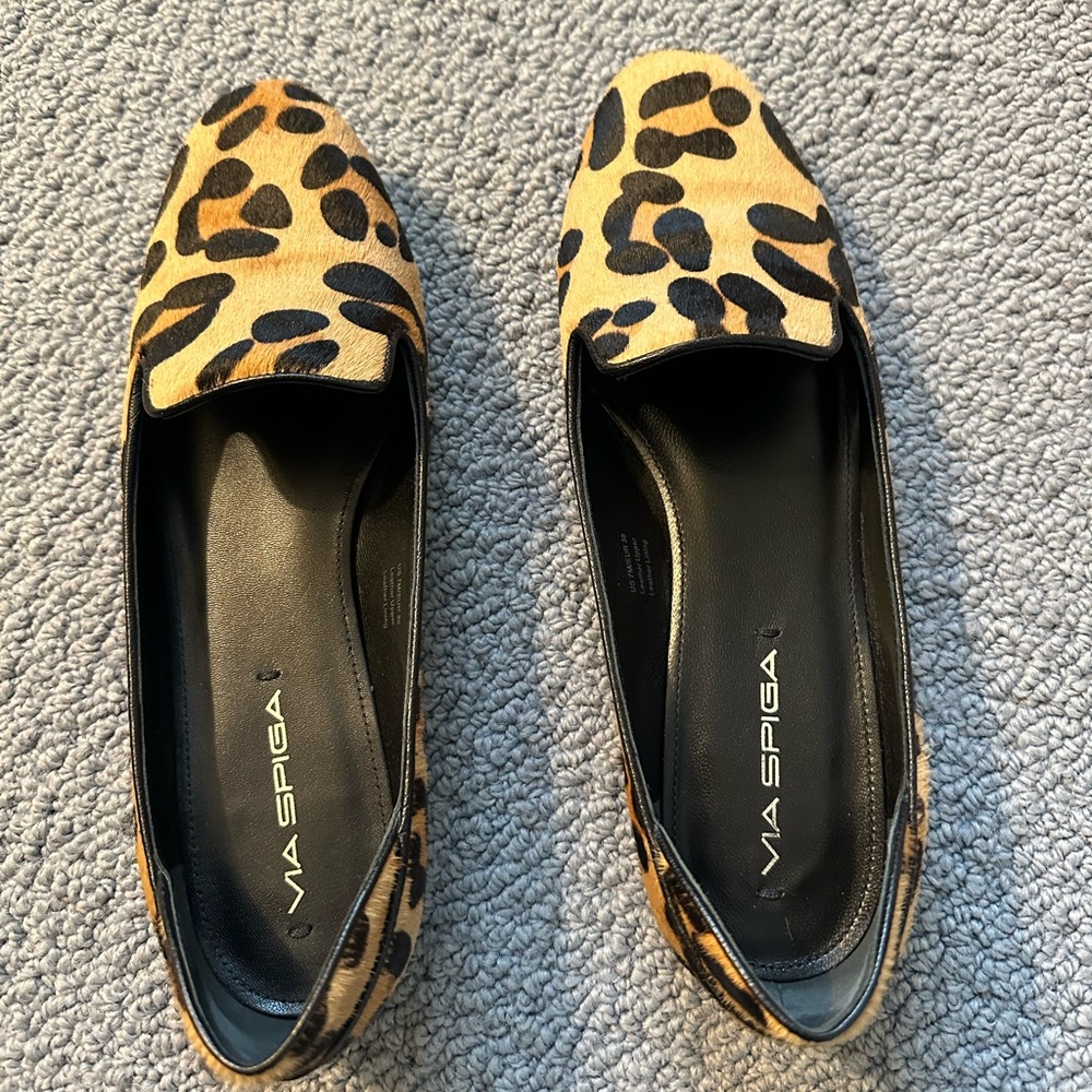 Via Spiga Leopard flats
